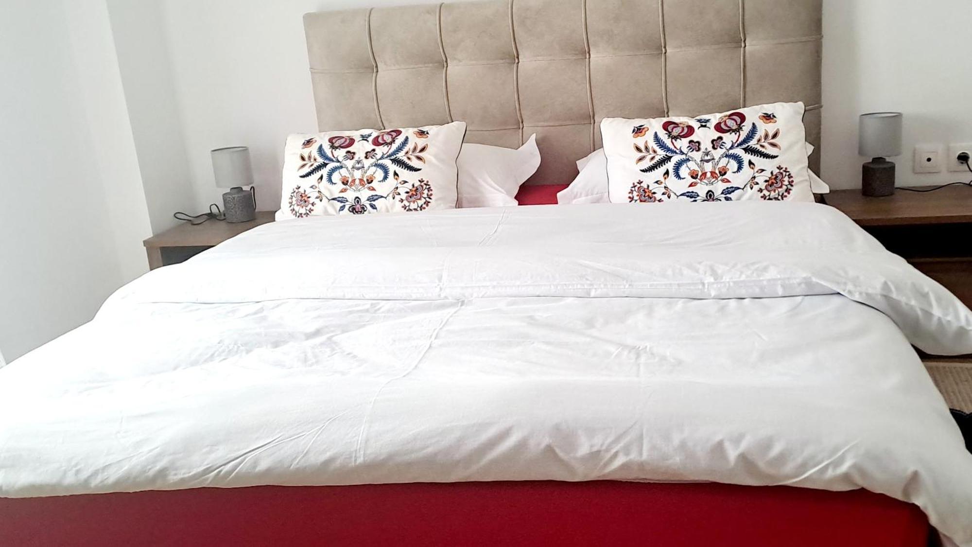 La Maisonette, Florina Center Kültér fotó